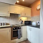 Apartman No8 College Gate